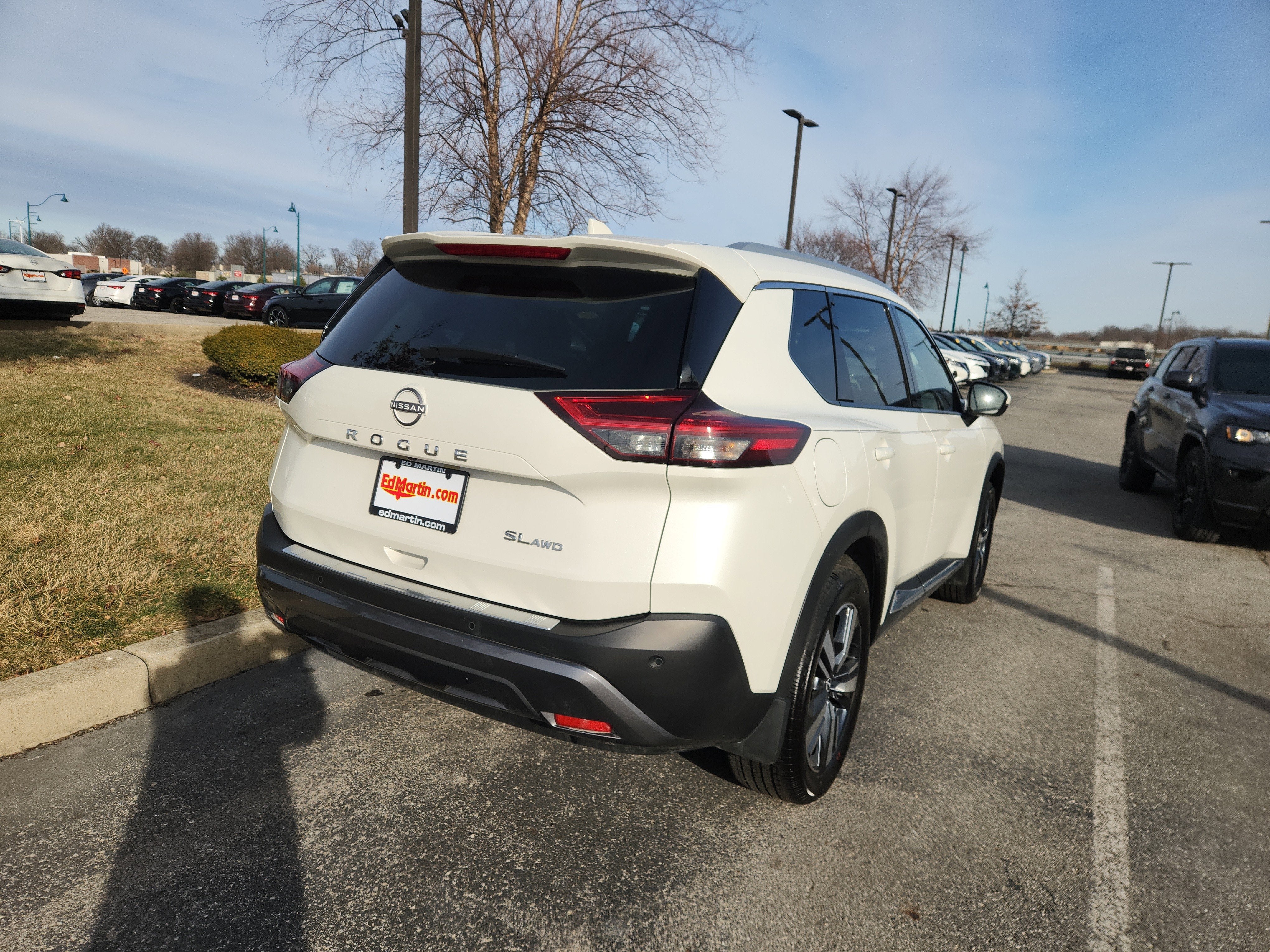 2023 Nissan Rogue SL