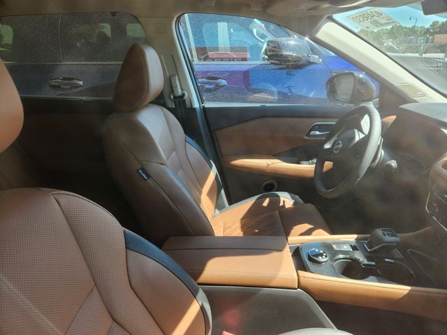 2025 Nissan Rogue Platinum