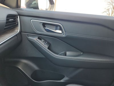 2025 Nissan Rogue Platinum