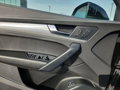 2025 Audi Q5 45 S line Premium quattro