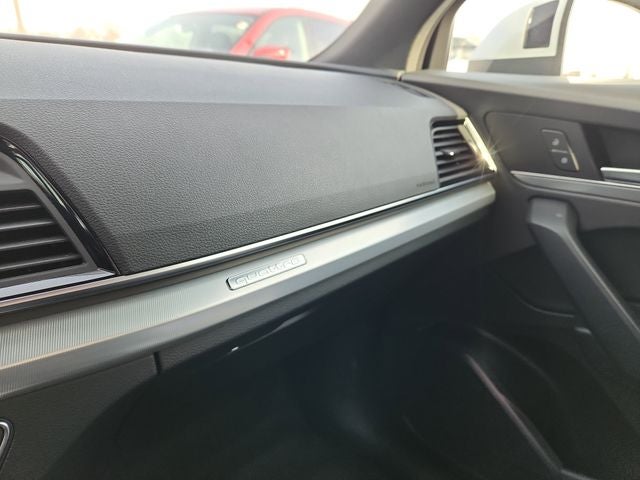 2025 Audi Q5 45 S line Premium quattro