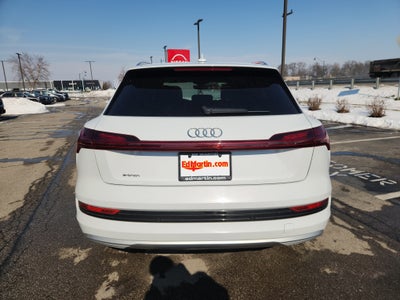 2019 Audi e-tron Prestige