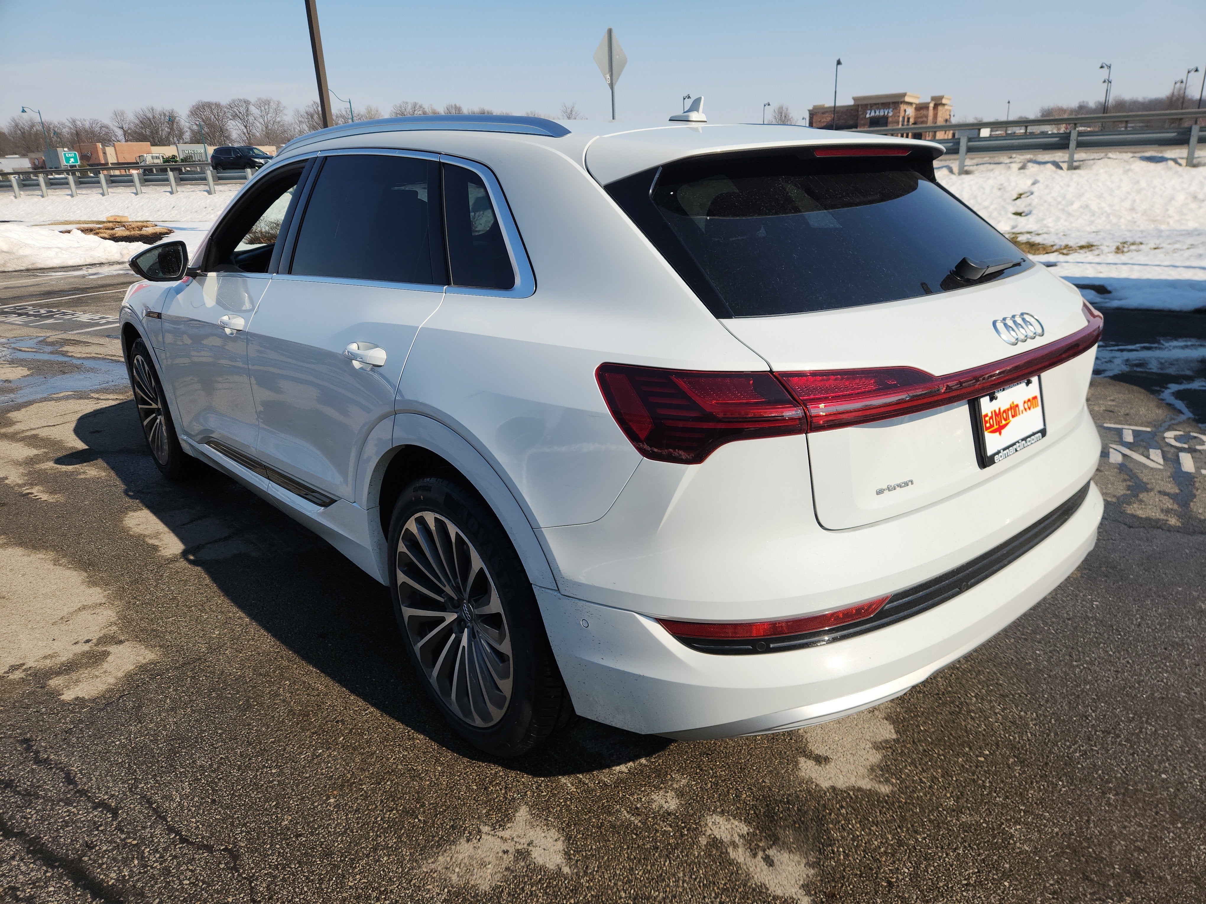 2019 Audi e-tron Prestige