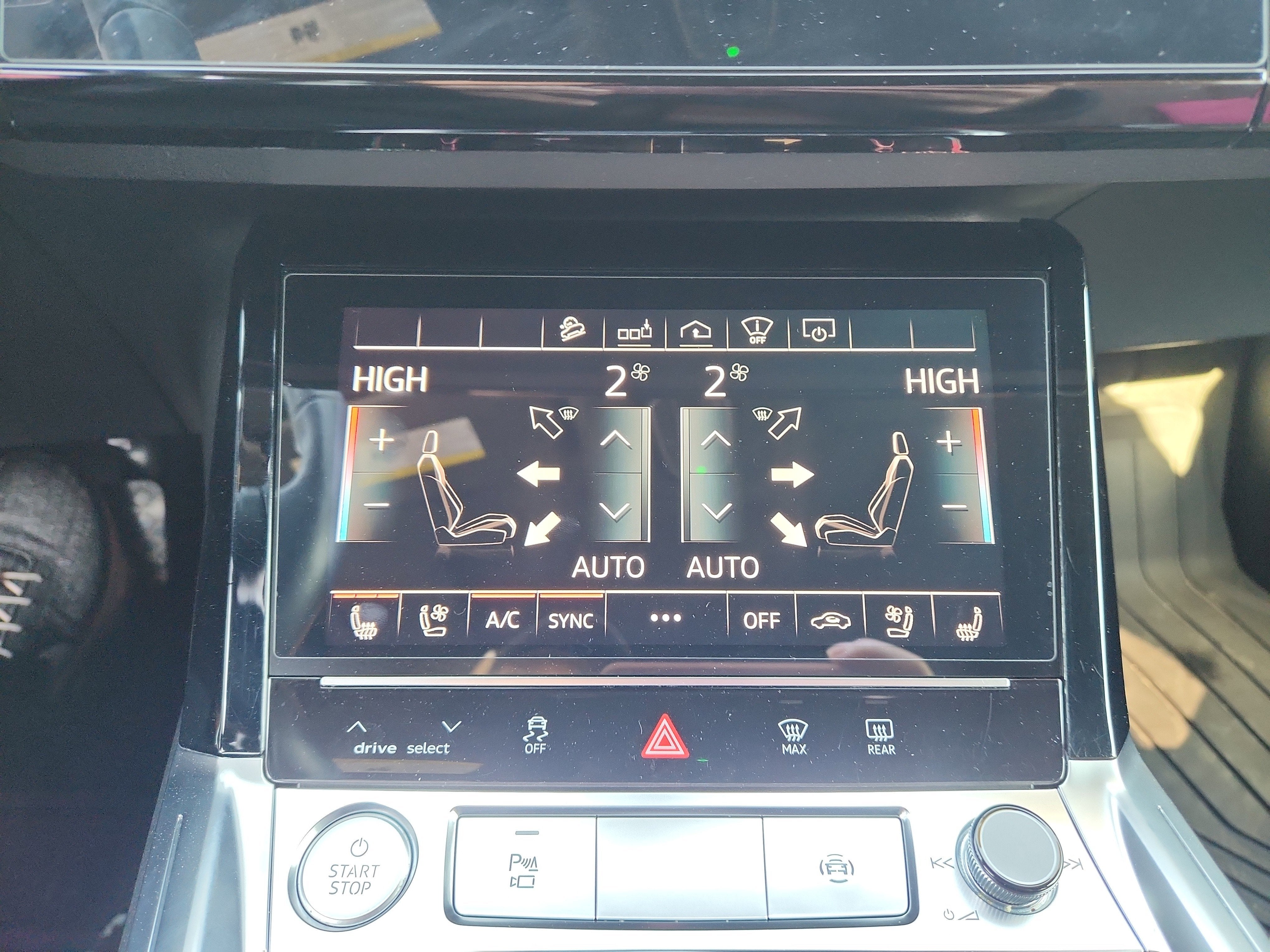 2019 Audi e-tron Prestige