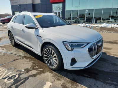 2019 Audi e-tron Prestige