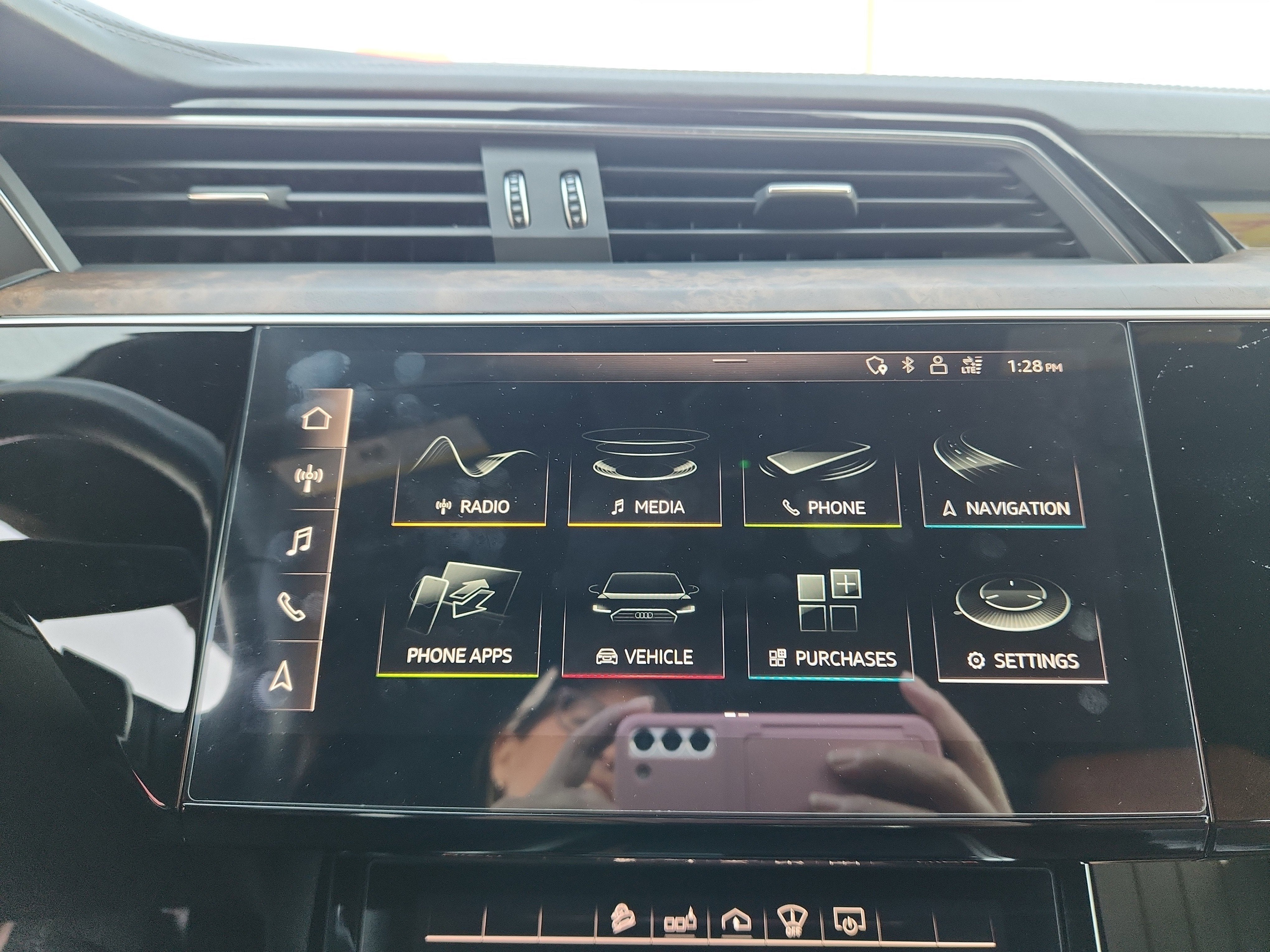 2019 Audi e-tron Prestige