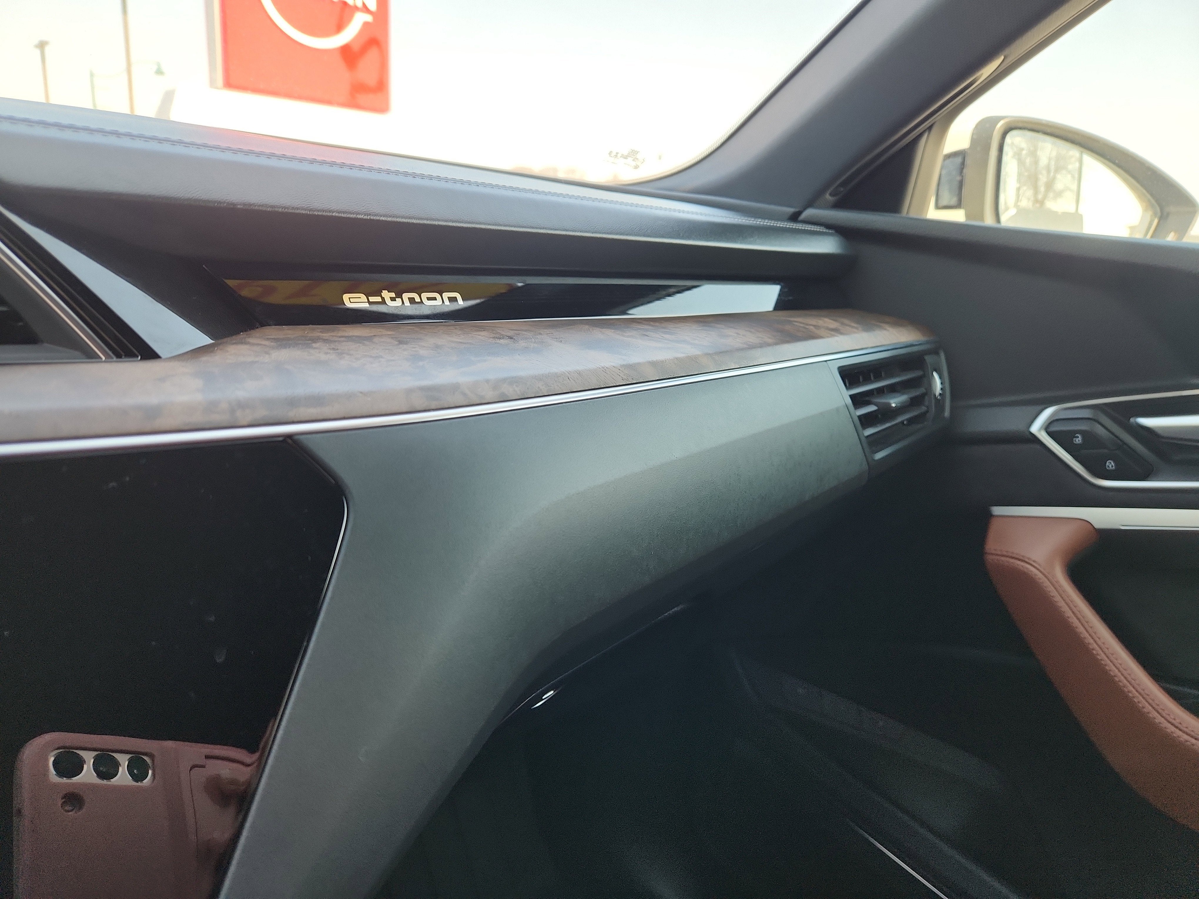 2019 Audi e-tron Prestige