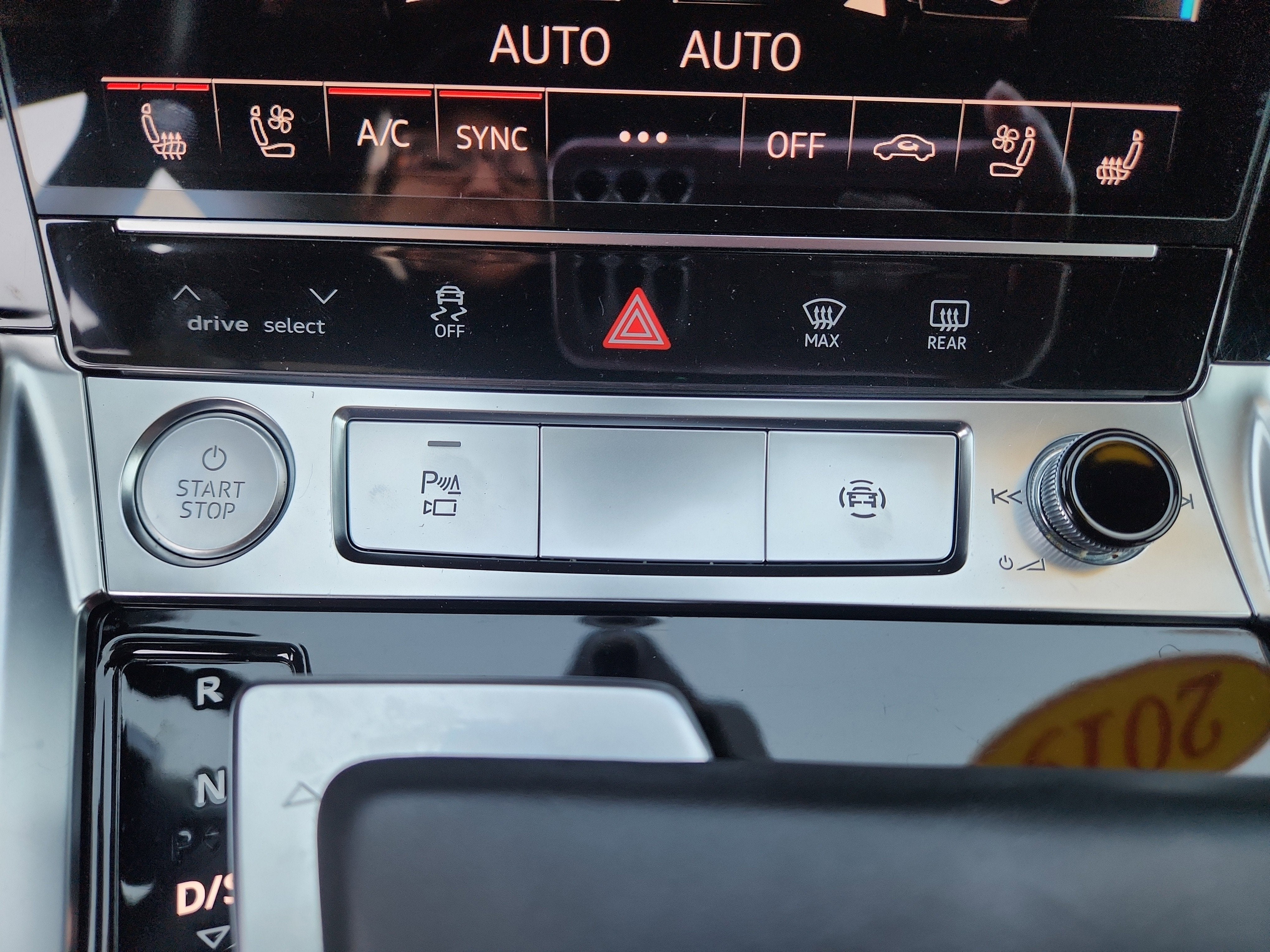 2019 Audi e-tron Prestige