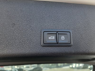 2019 Audi e-tron Prestige