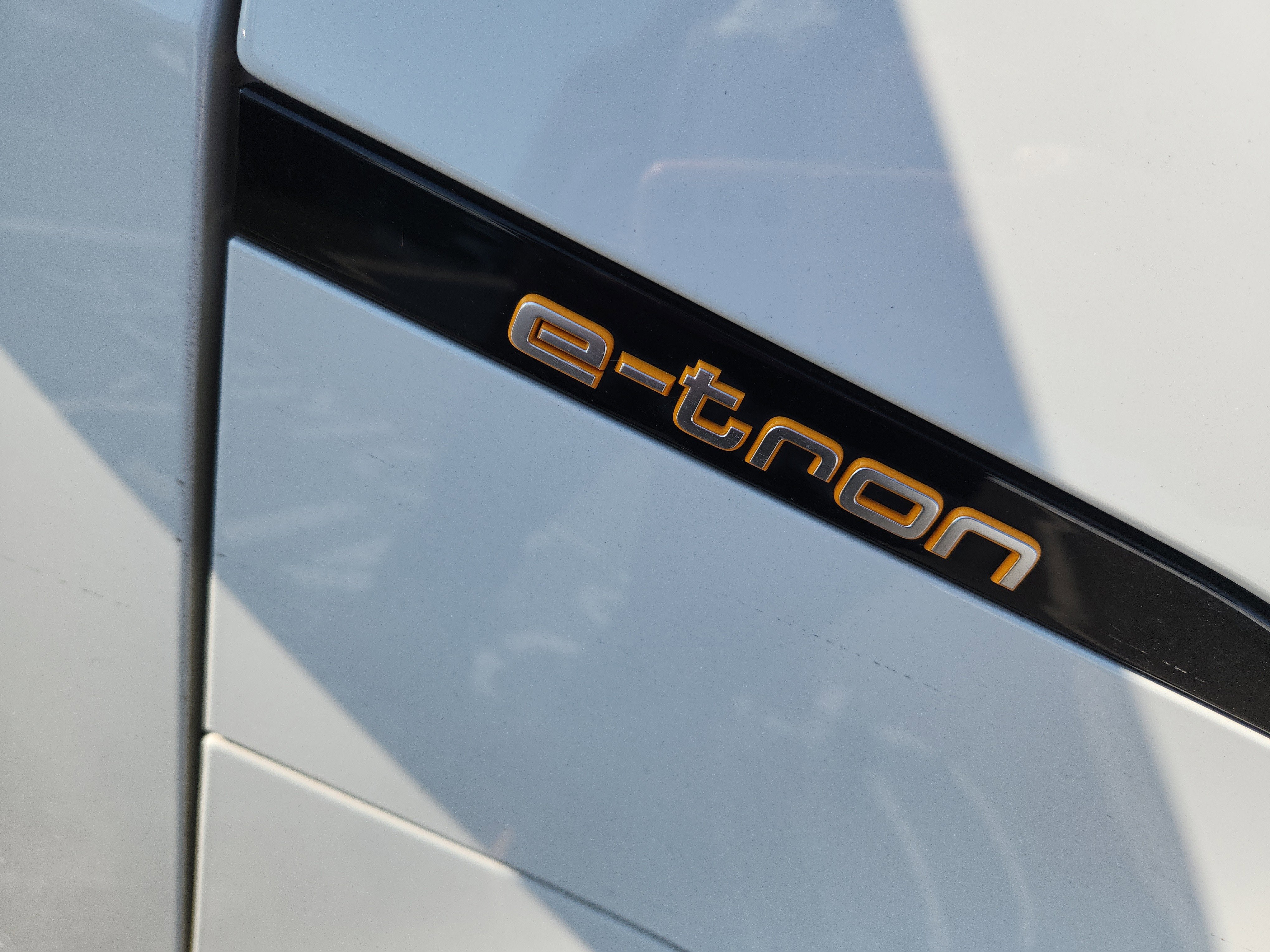 2019 Audi e-tron Prestige