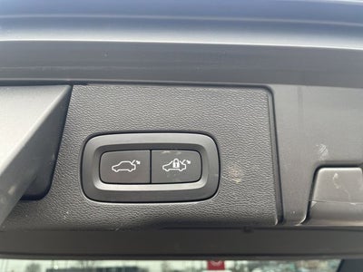 2018 Volvo XC60 T6 Momentum