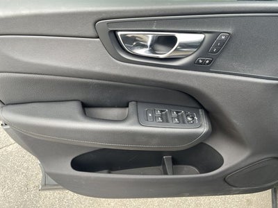 2018 Volvo XC60 T6 Momentum