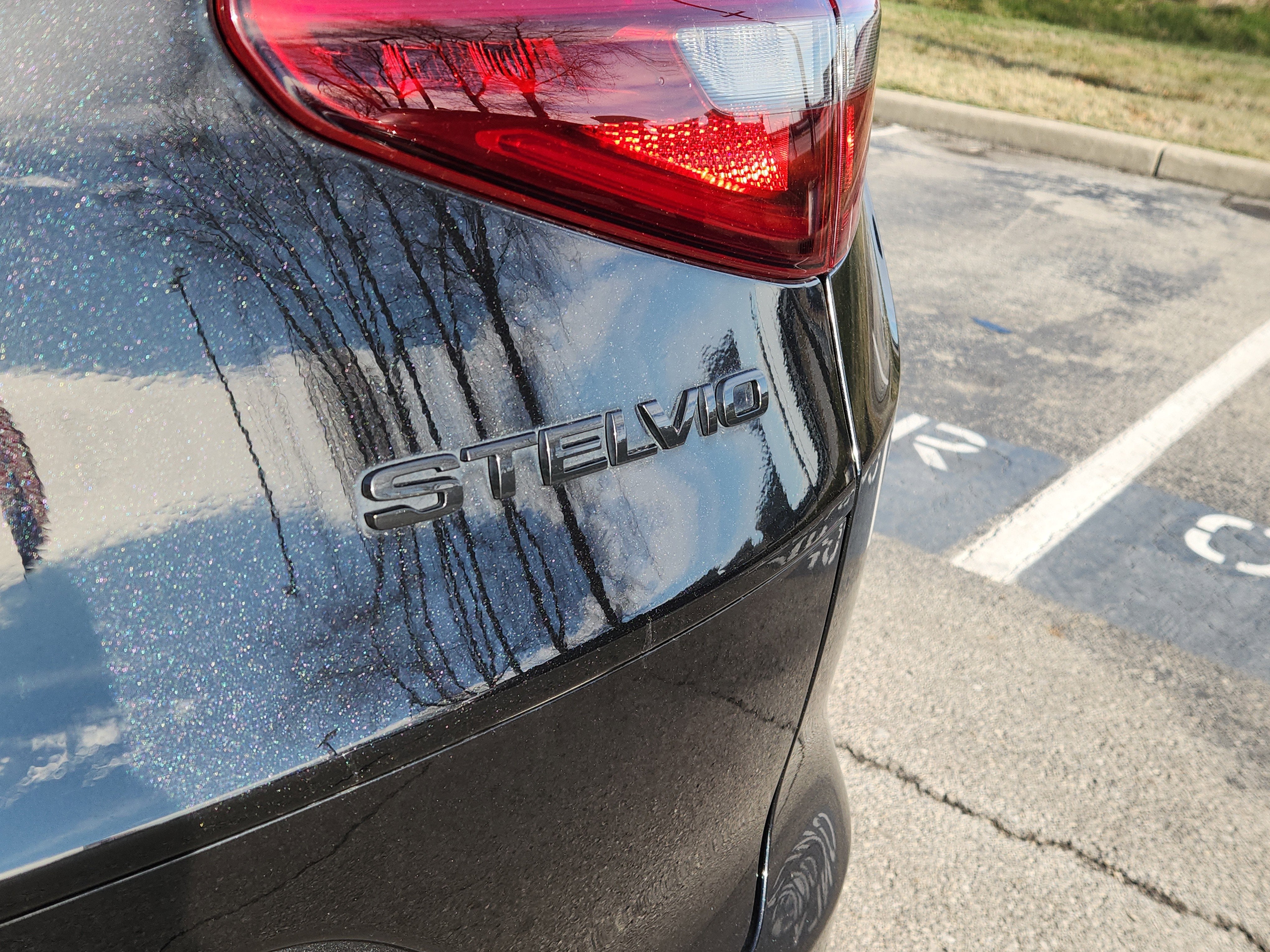 2020 Alfa Romeo Stelvio Base