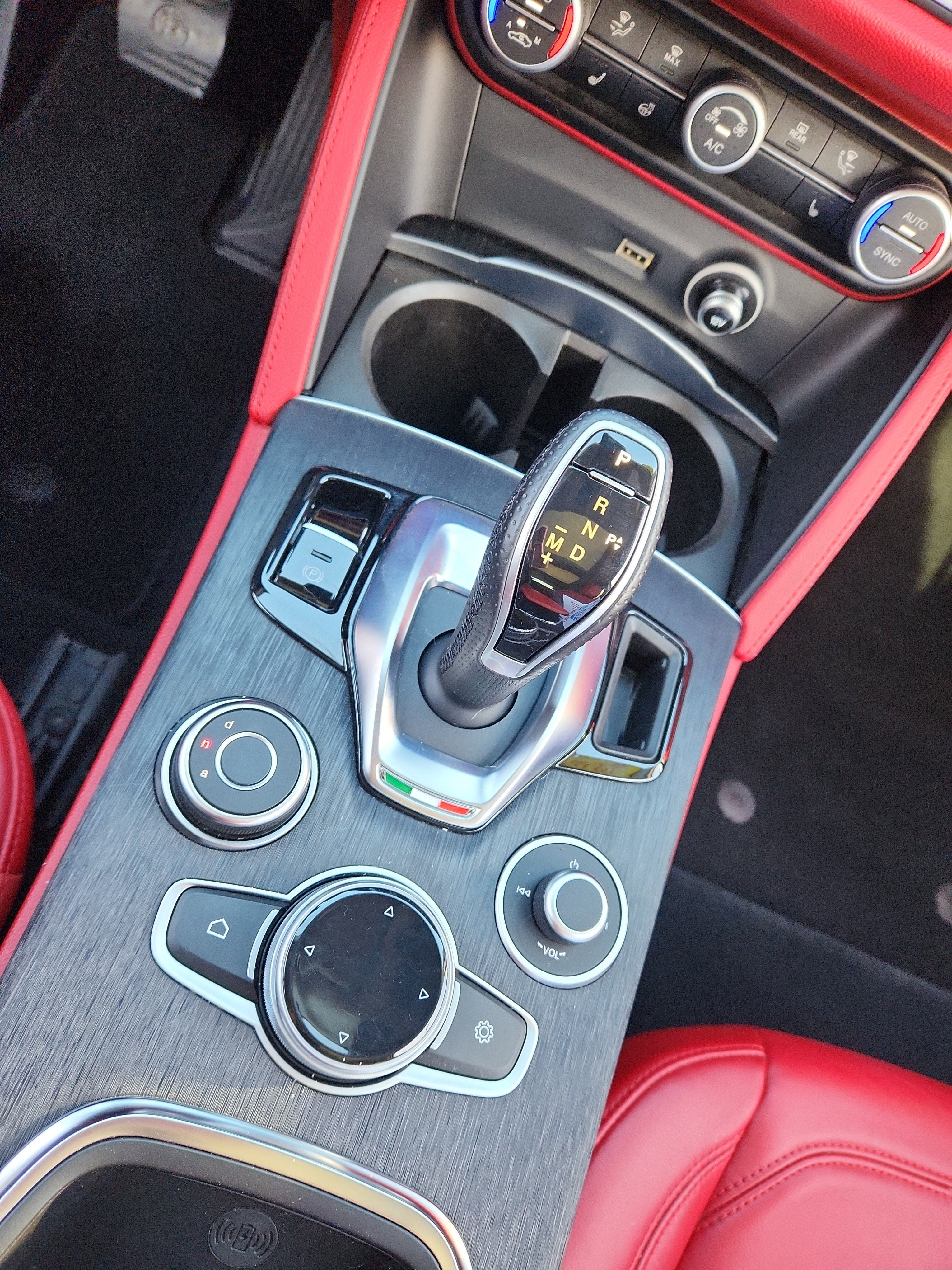 2020 Alfa Romeo Stelvio Base