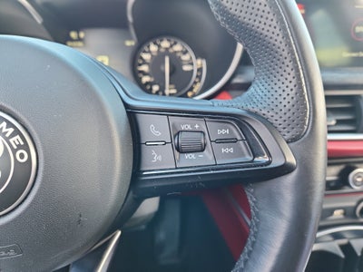 2020 Alfa Romeo Stelvio Base