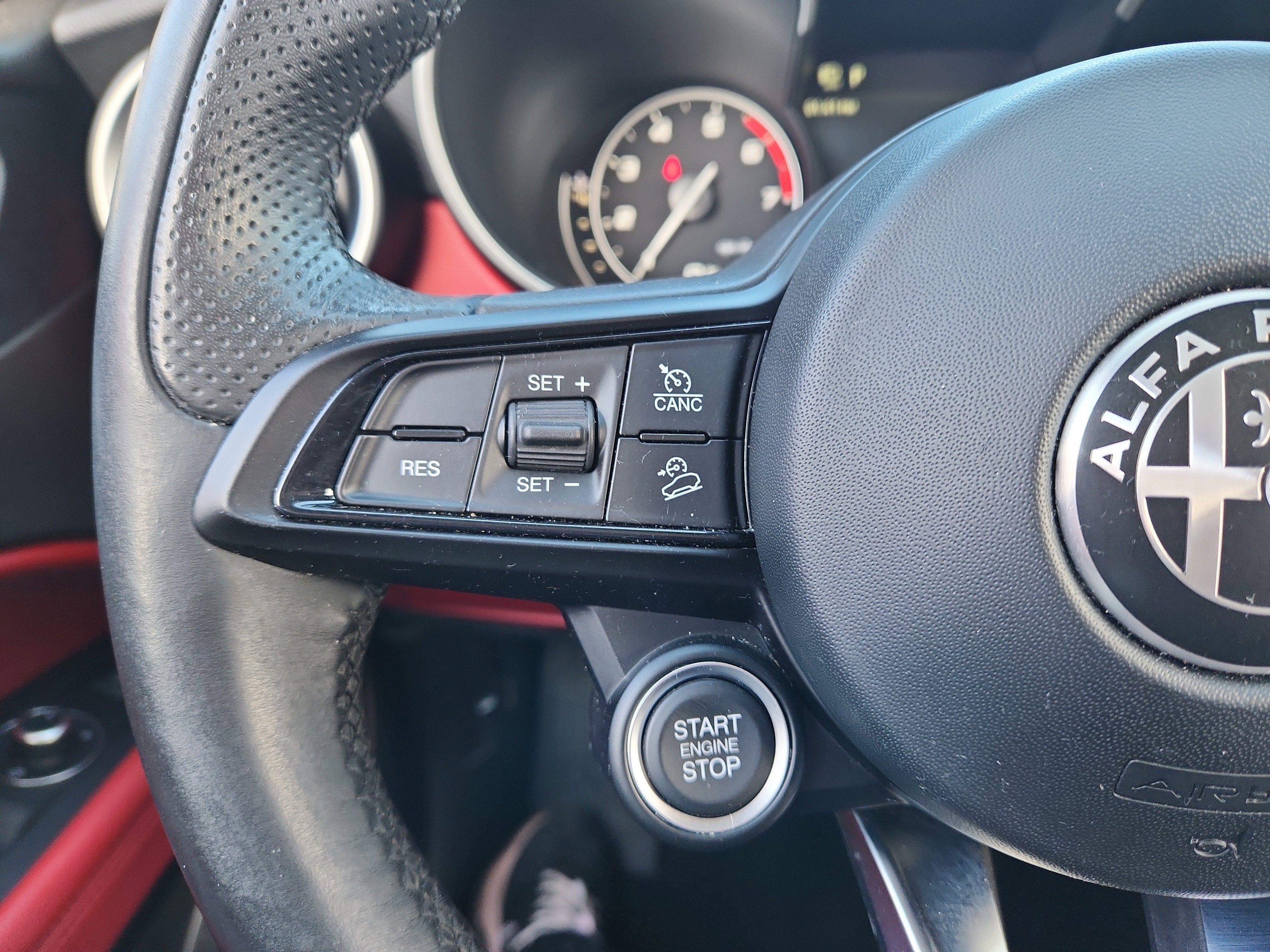 2020 Alfa Romeo Stelvio Base